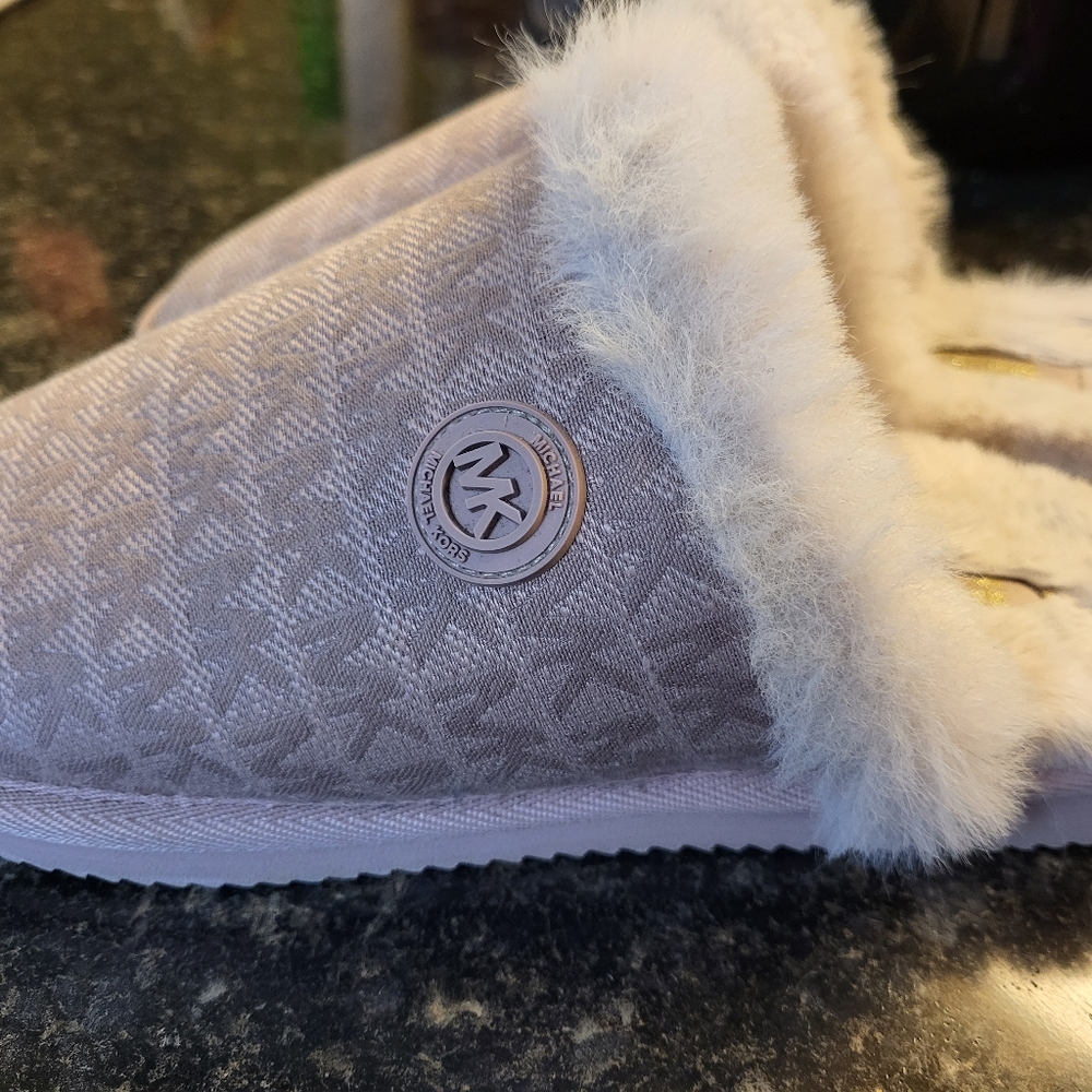Michael Kors slippers
